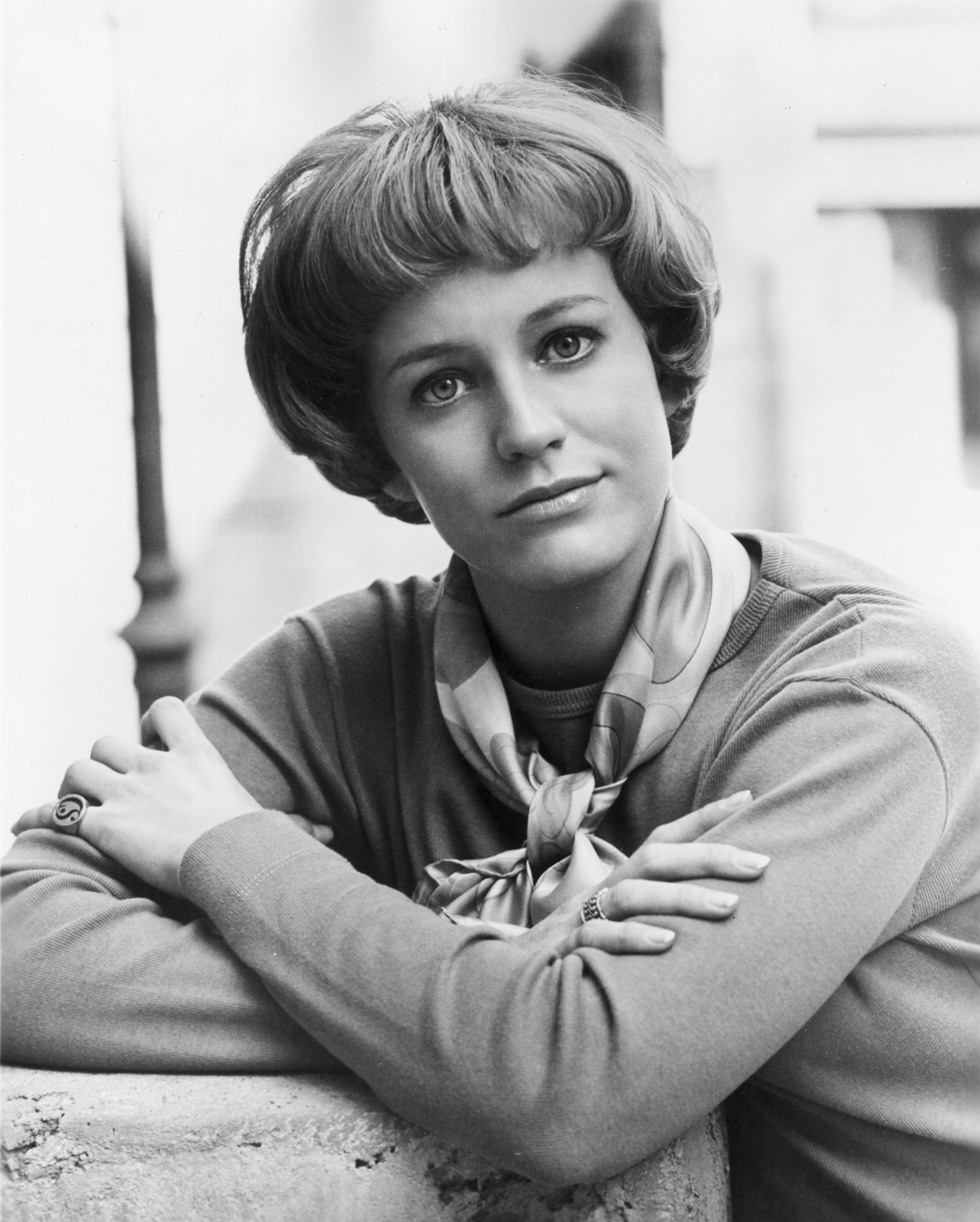 actor Carrie Snodgress large photo