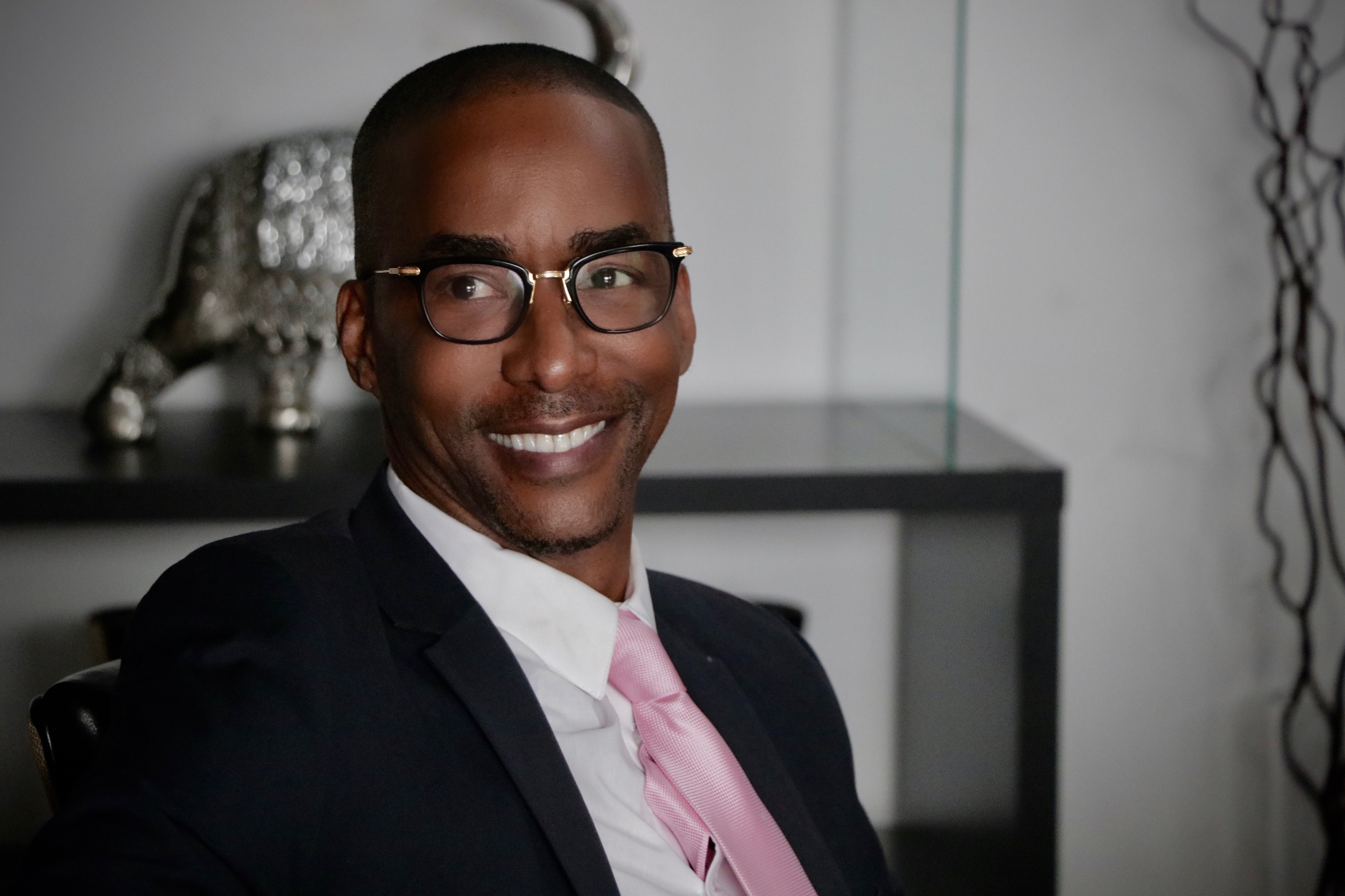 actor Miguel A. Núñez Jr. large photo actor Miguel A. Núñez Jr. large photo