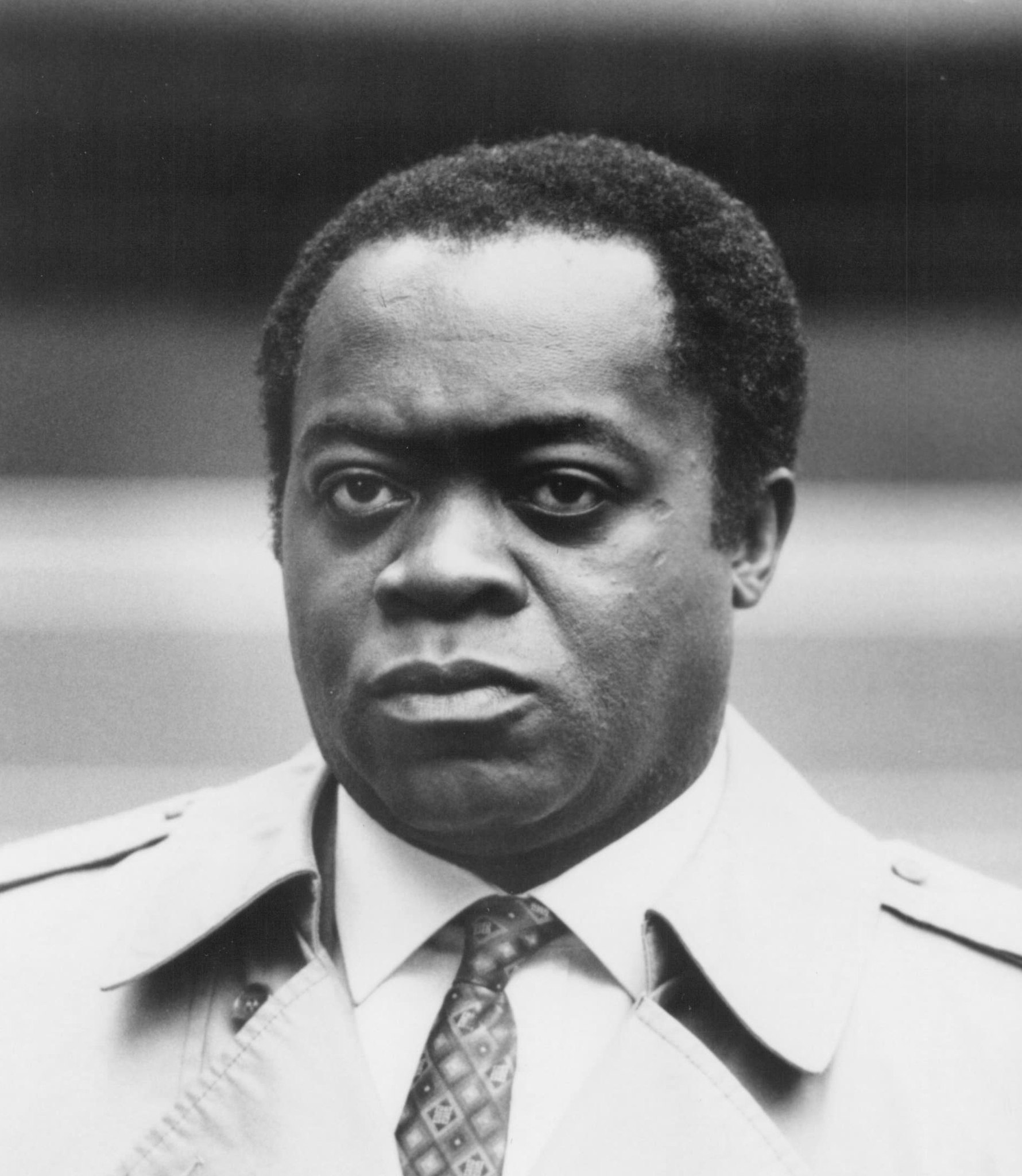 actor Yaphet Kotto large photo