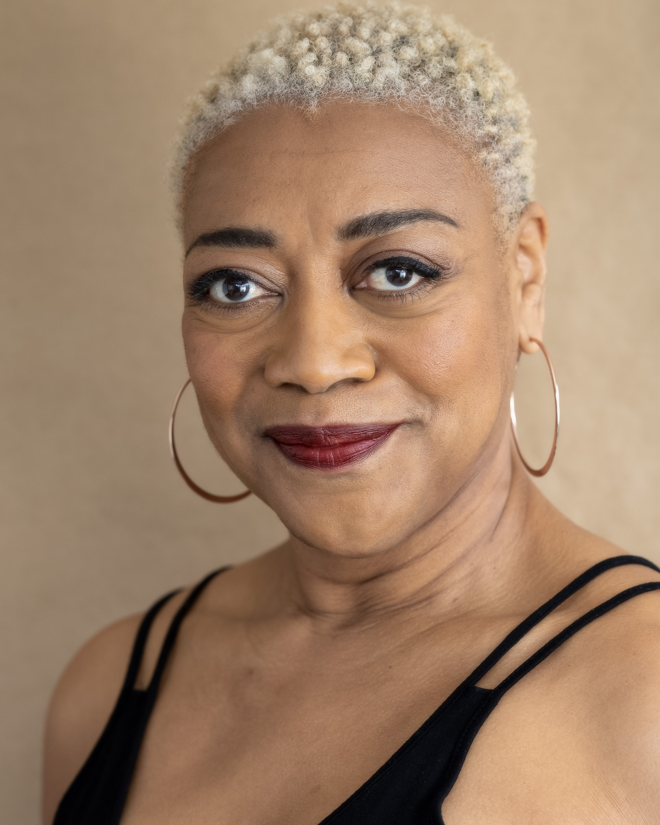 actor Karen Robinson large photo