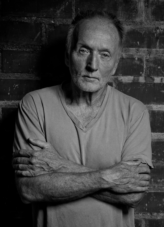 actor Tobin Bell large photo