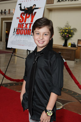 actor Will Shadley large photo