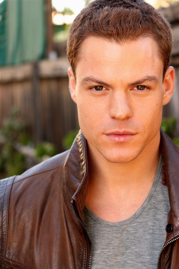 actor Arthur Napiontek large photo