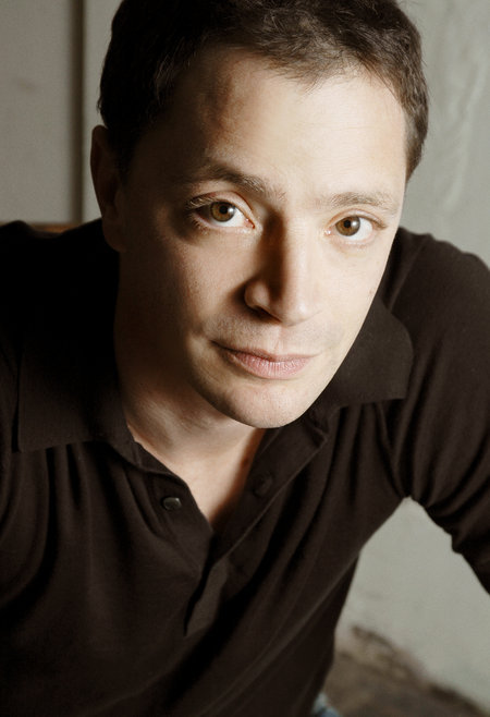 actor Joshua Malina large photo