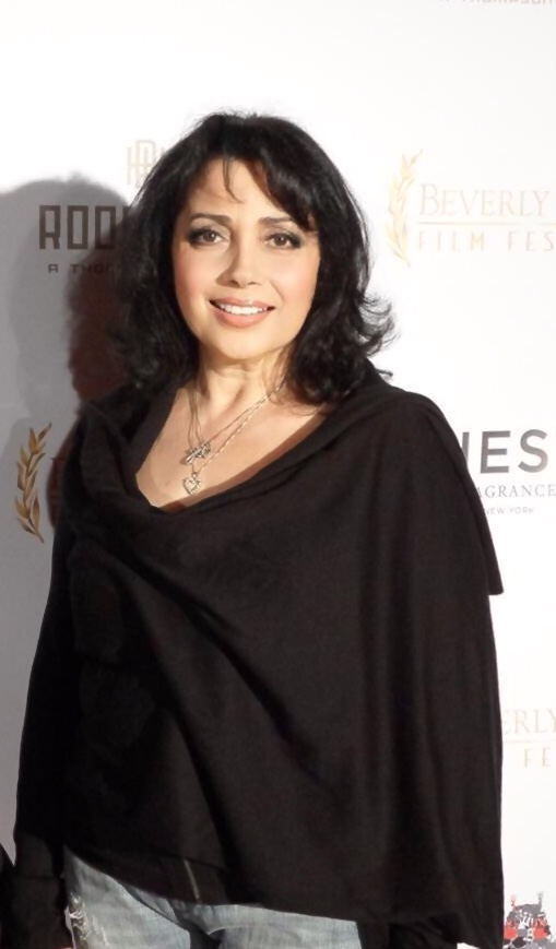 actor Rosie Malek-Yonan large photo