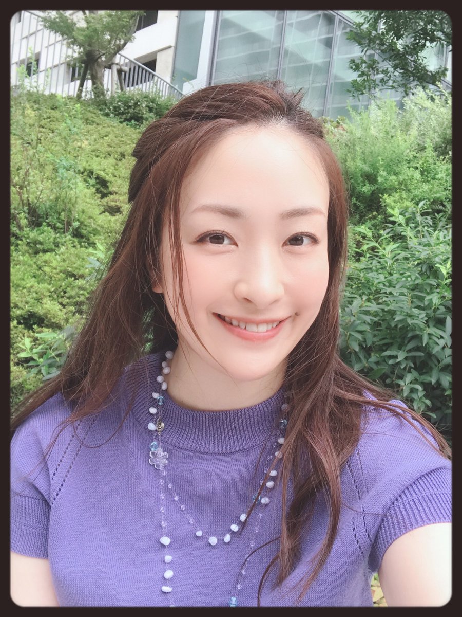 actor Kana Ueda large photo