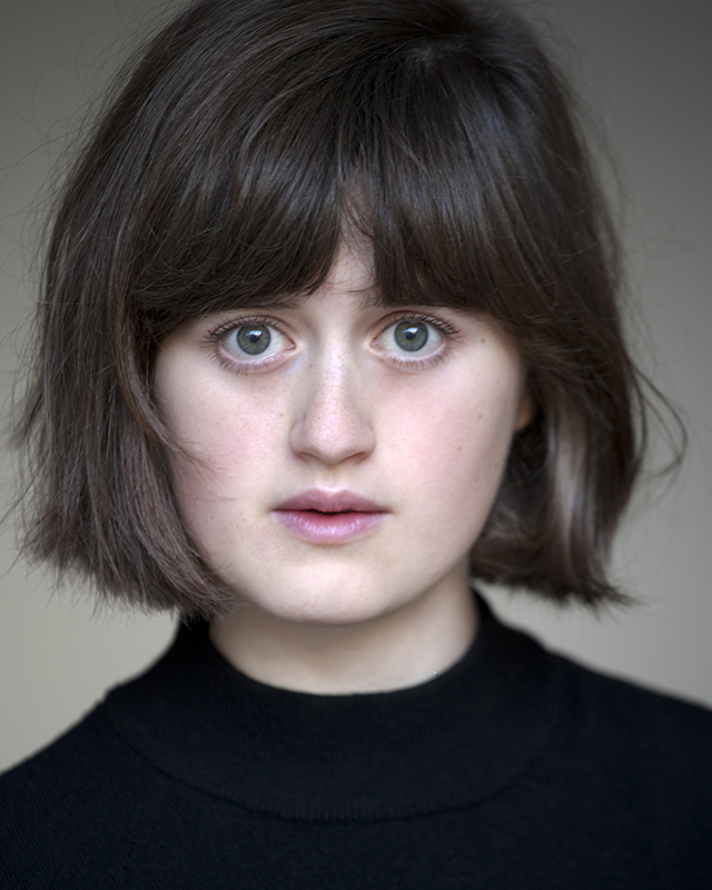 actor Ella Bruccoleri large photo