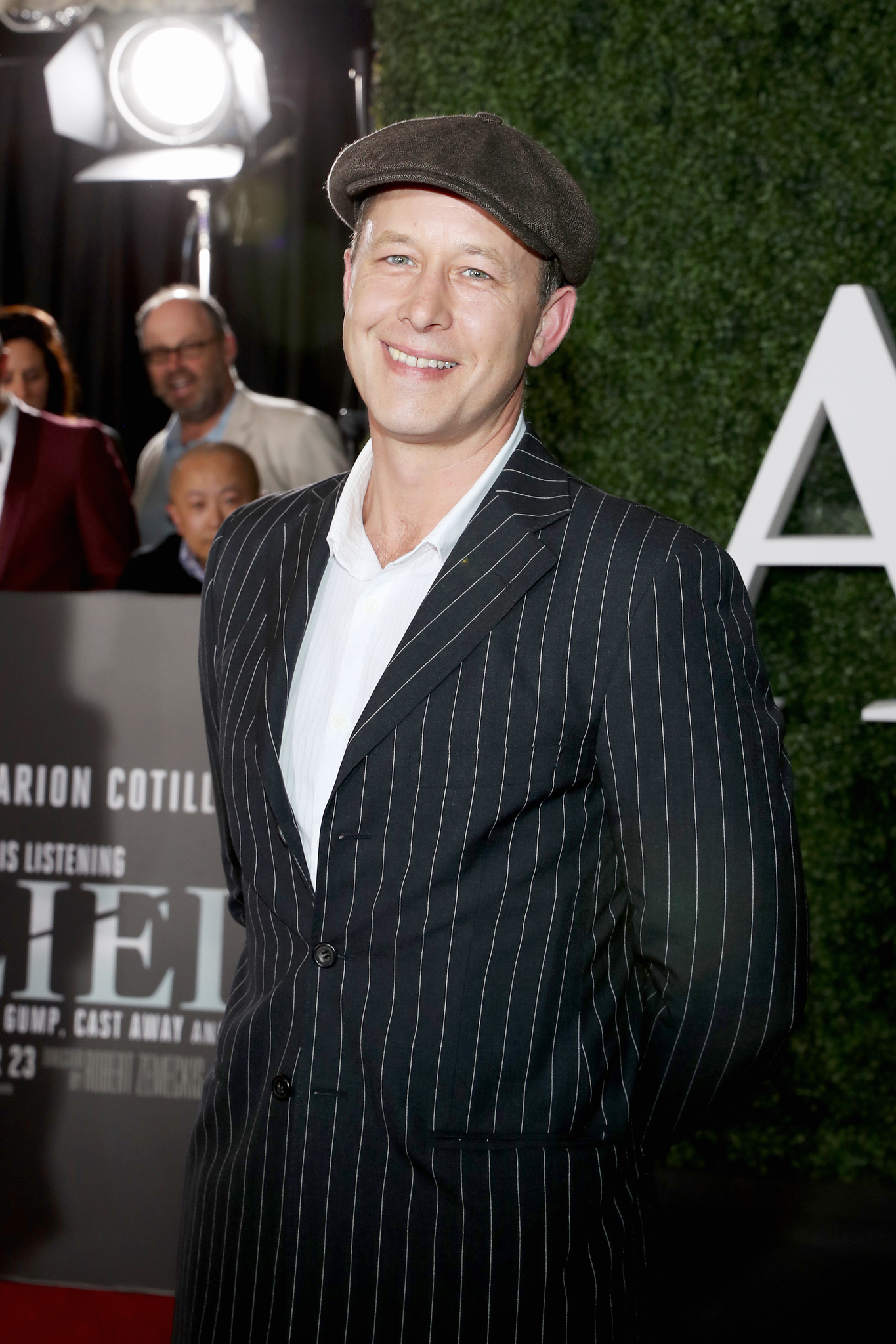 actor Daniel Betts large photo