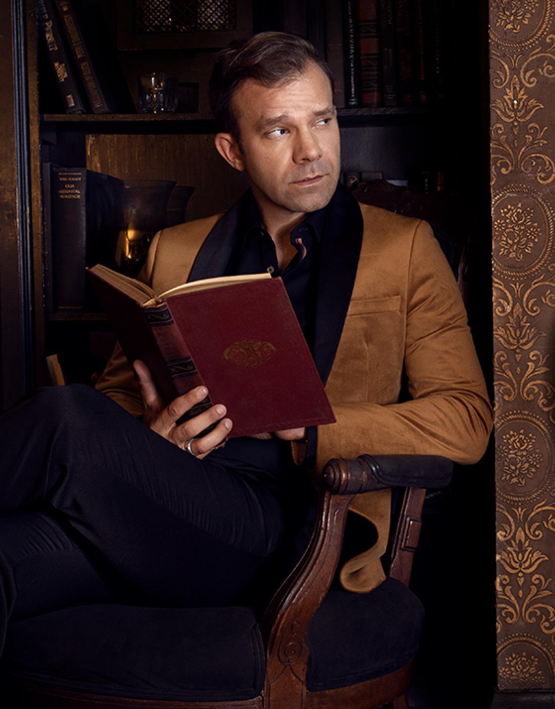 actor Liam O'Brien large photo