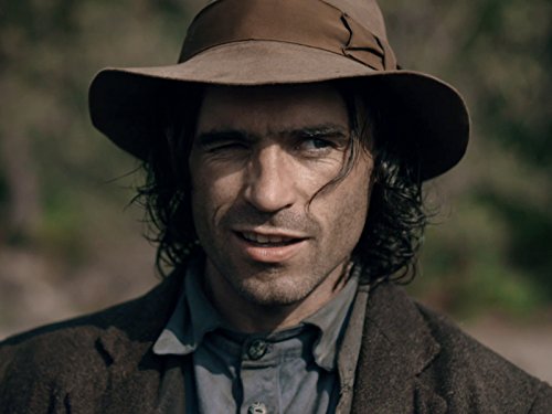 actor Dara Devaney large photo