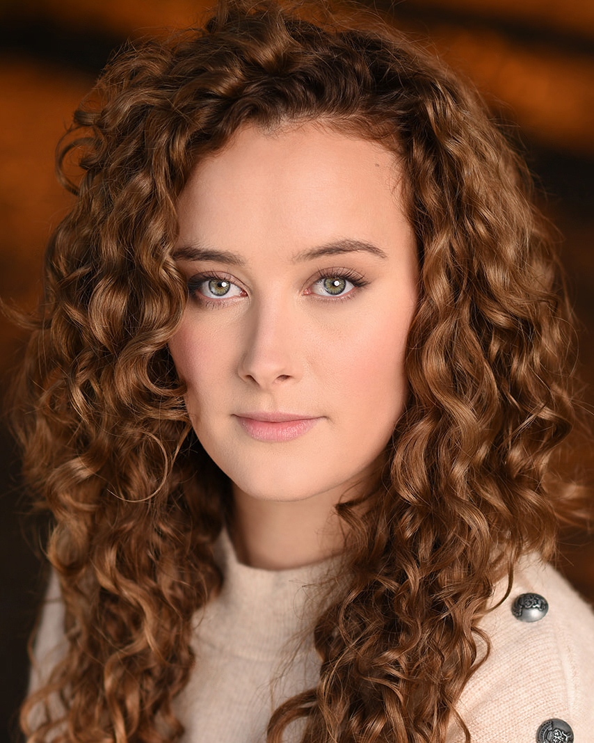 actor April Pearson large photo