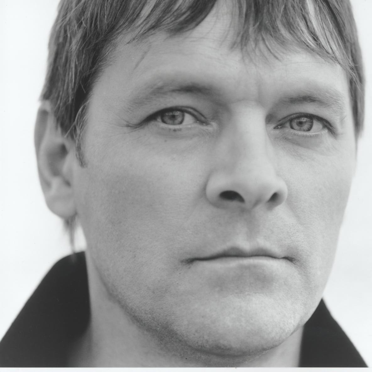 actor Mark Heap large photo