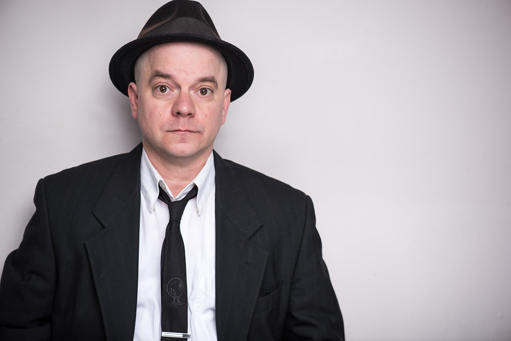 actor Eric Woolfe large photo