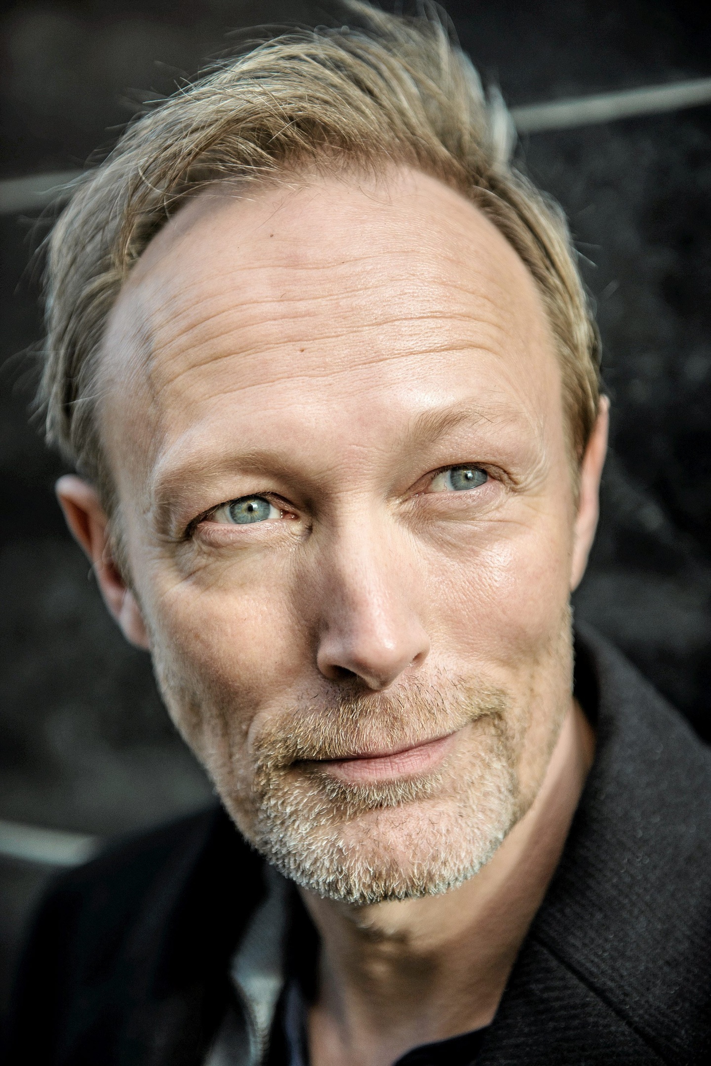 actor Lars Mikkelsen large photo