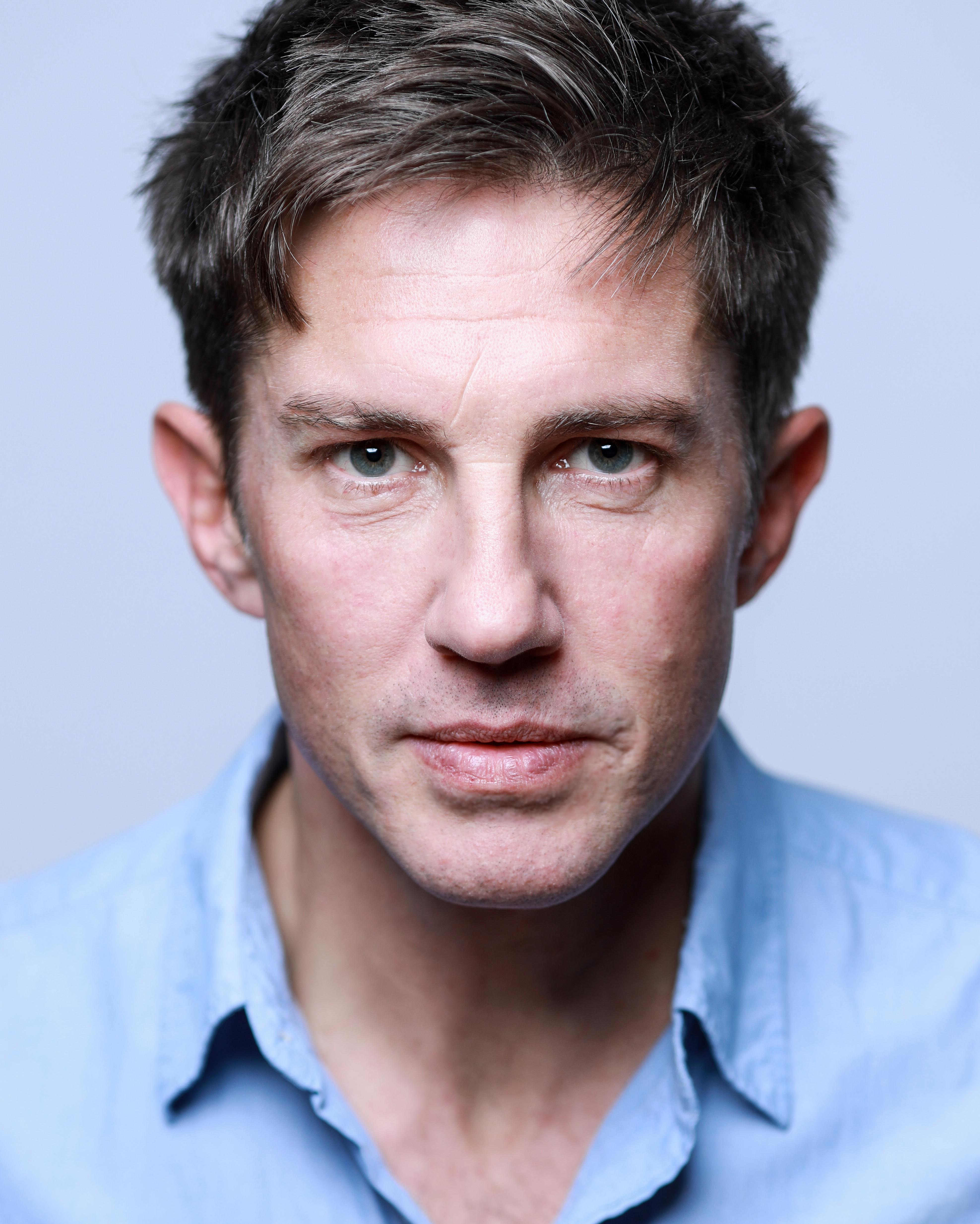 actor Christien Anholt large photo