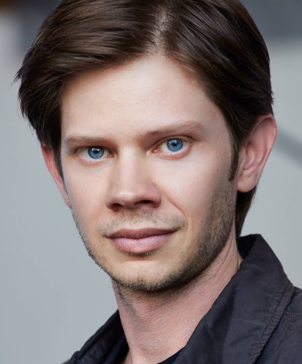 actor Lee Norris large photo