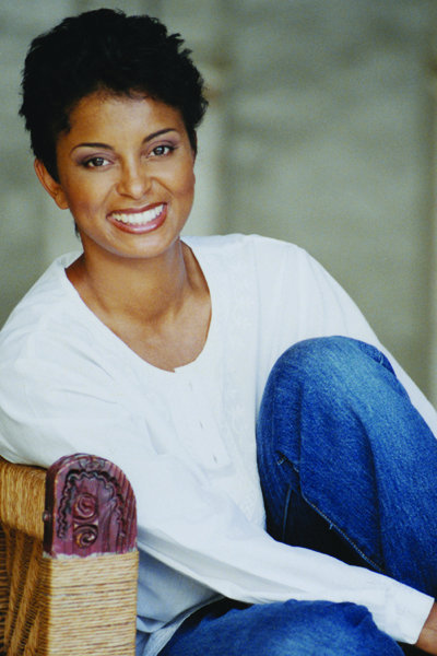 actor Angelle Brooks large photo
