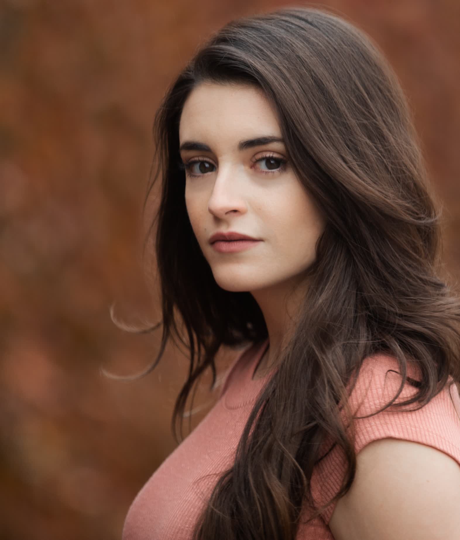 actor Daniela Bobadilla large photo