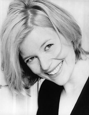 actor Lucy Akhurst large photo