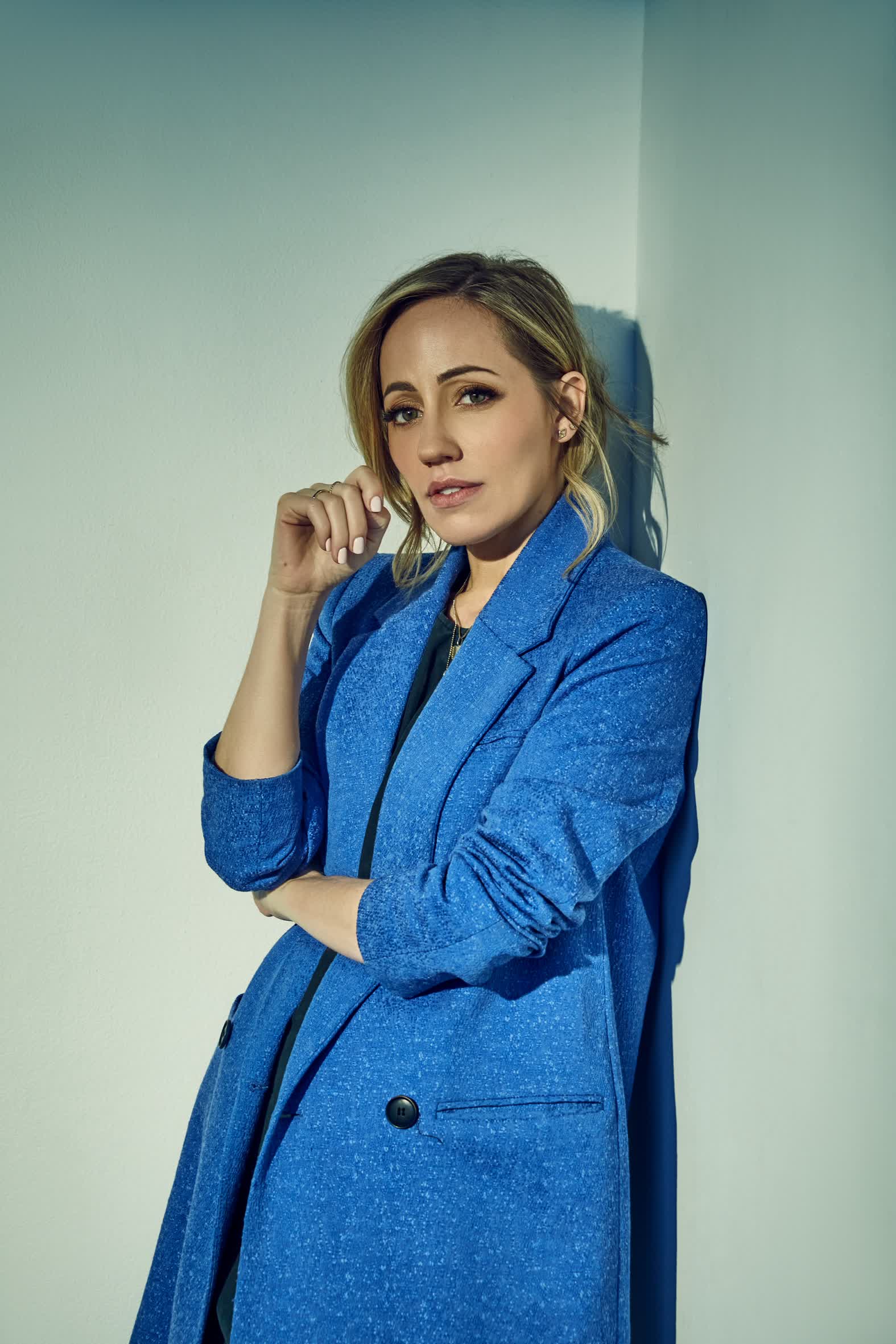 actor Zibby Allen large photo