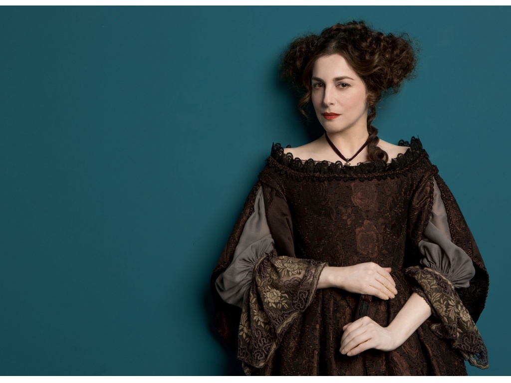 actor Amira Casar large photo