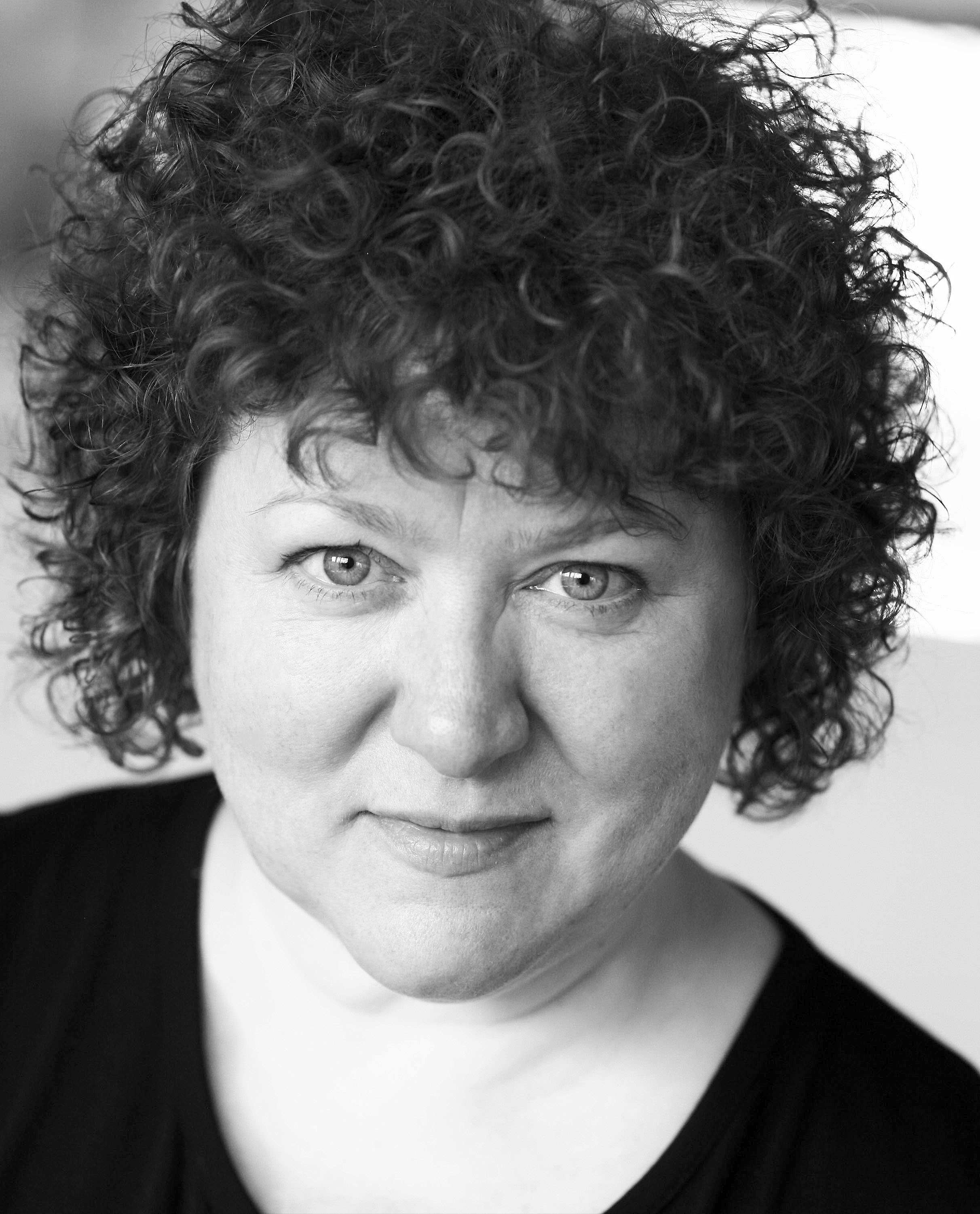 actor Rosie Ede large photo