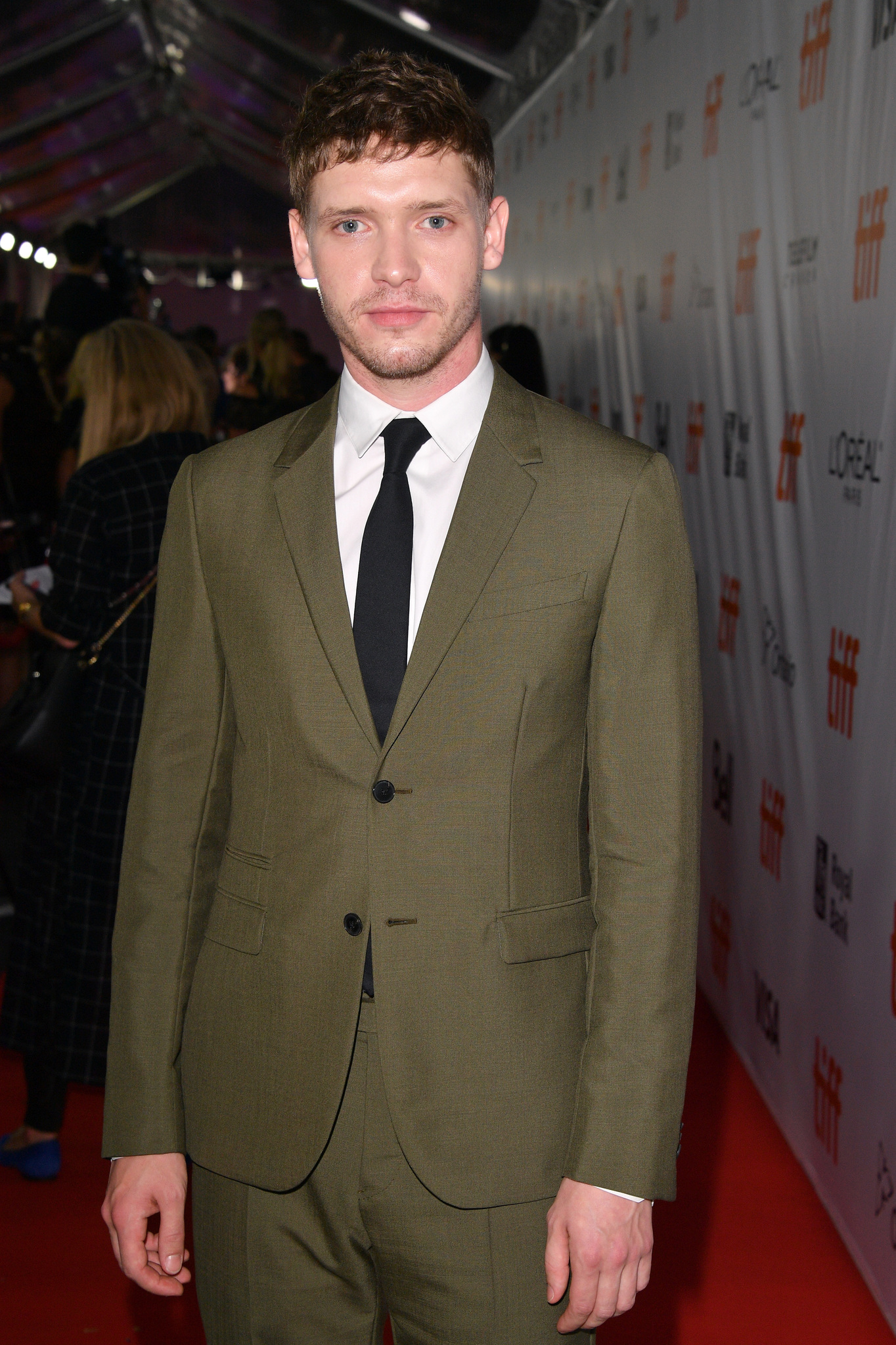 actor Billy Howle large photo