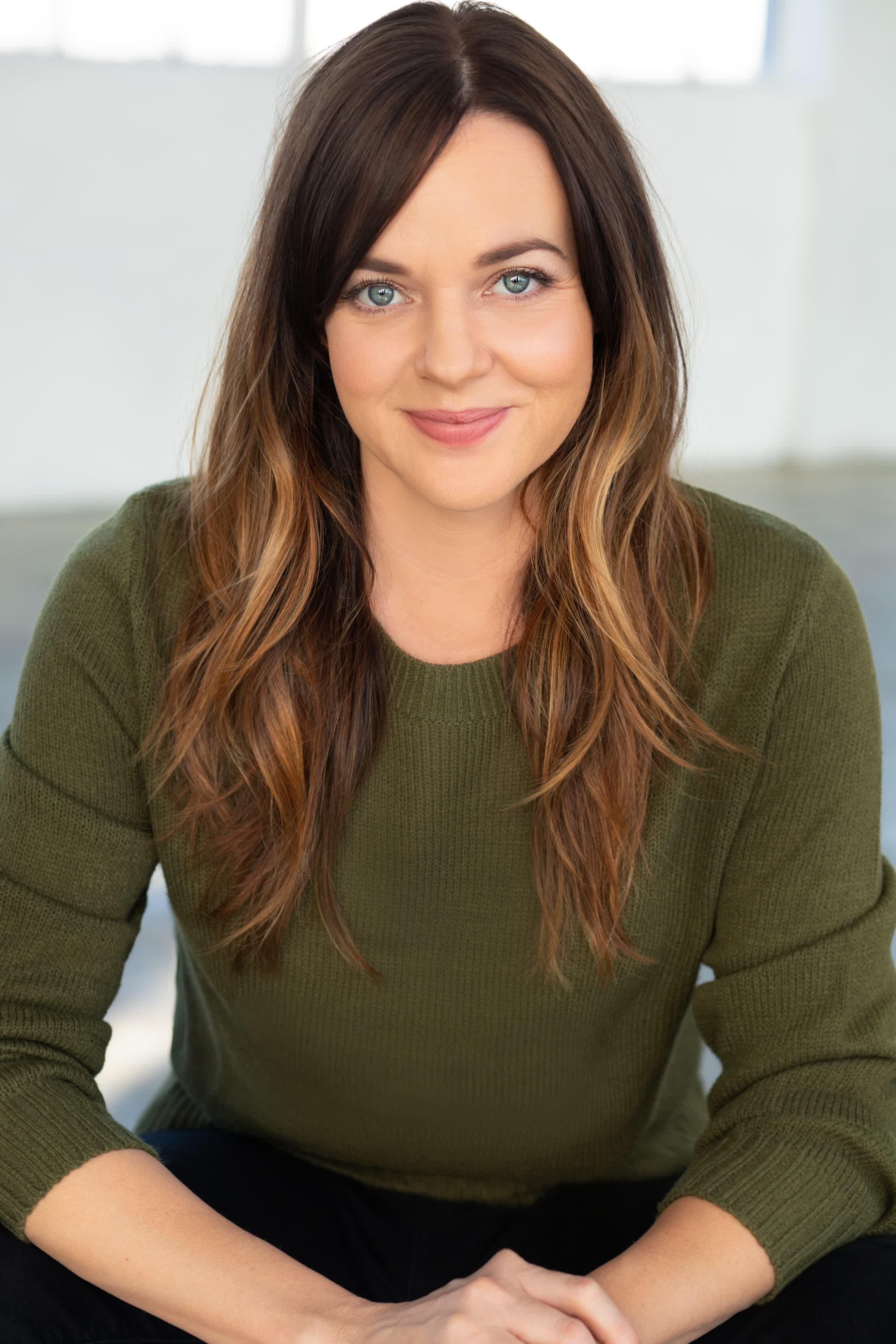 actor April Matson large photo