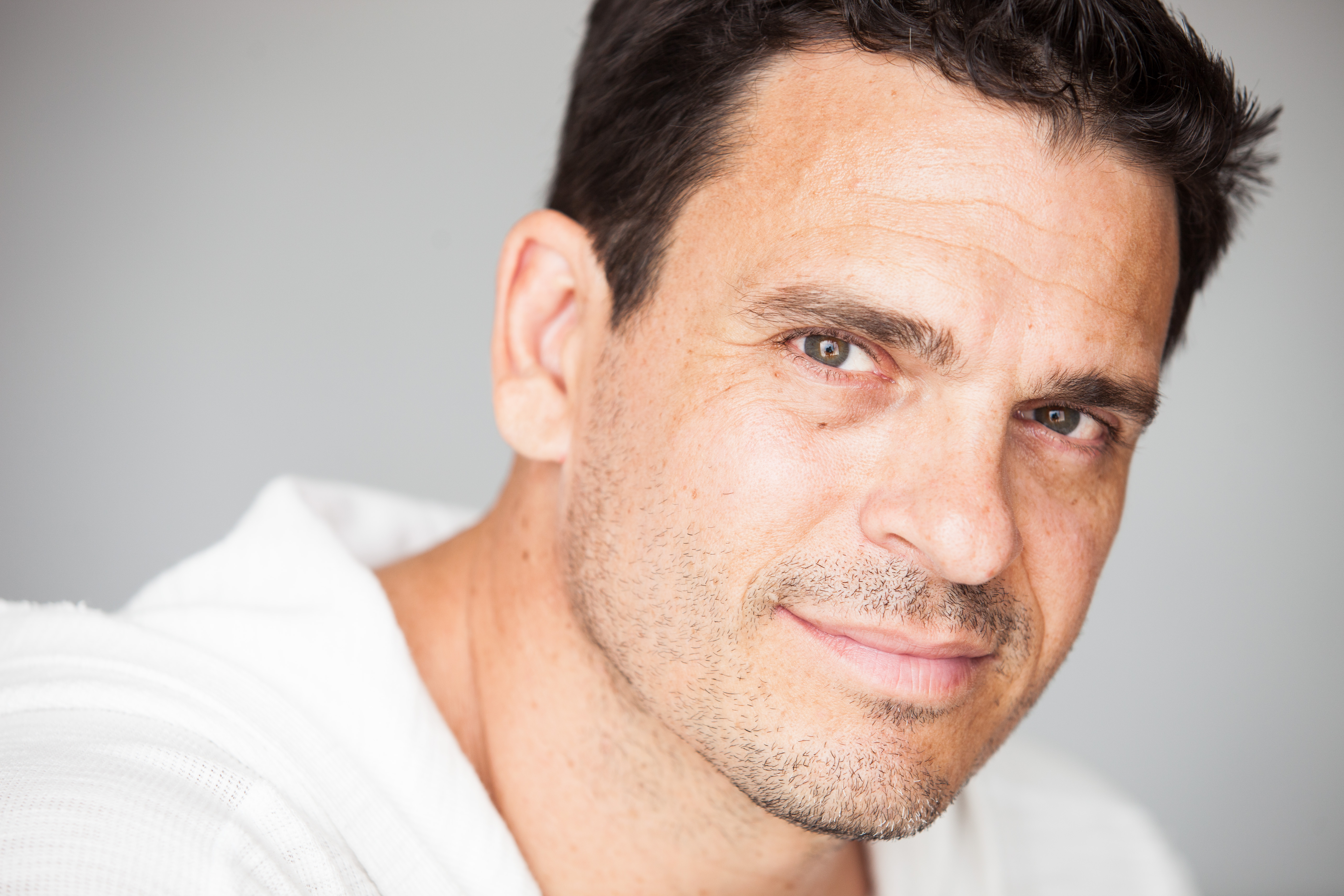 actor Jim Pirri large photo