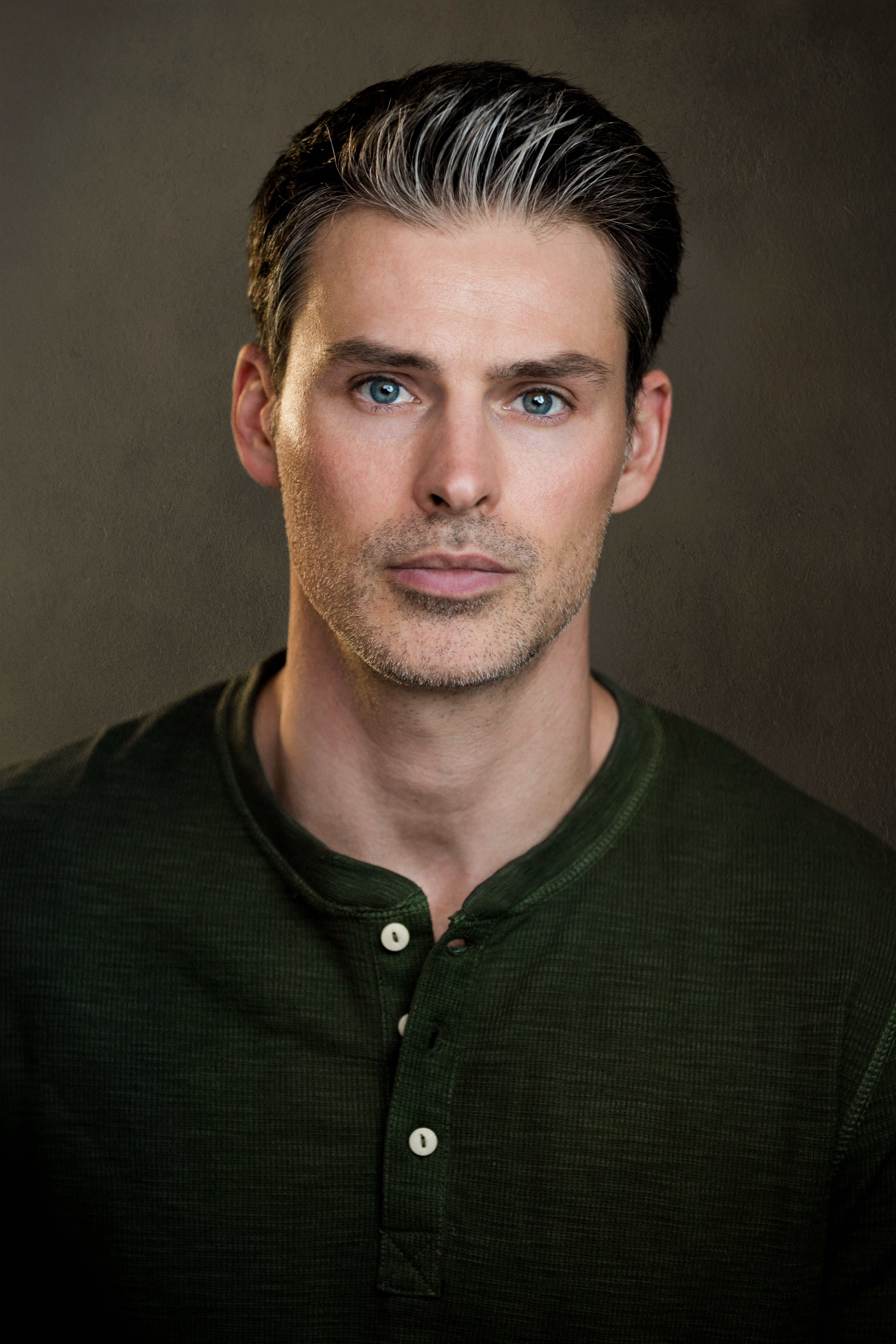 actor Adam Gregory large photo