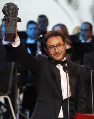 actor Carlos Santos large photo