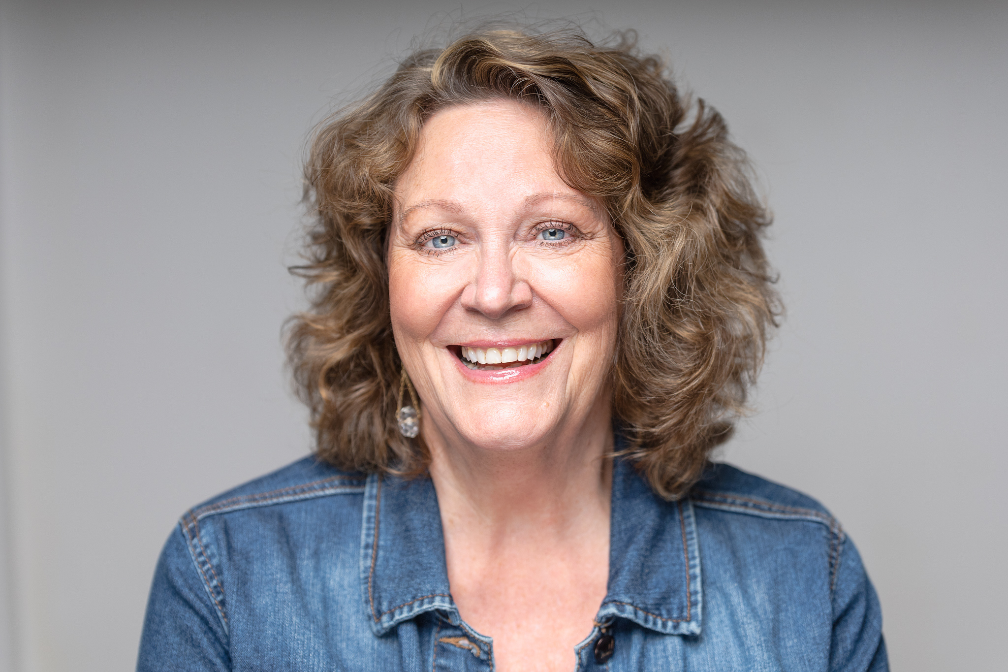 actor Shelley Thompson large photo