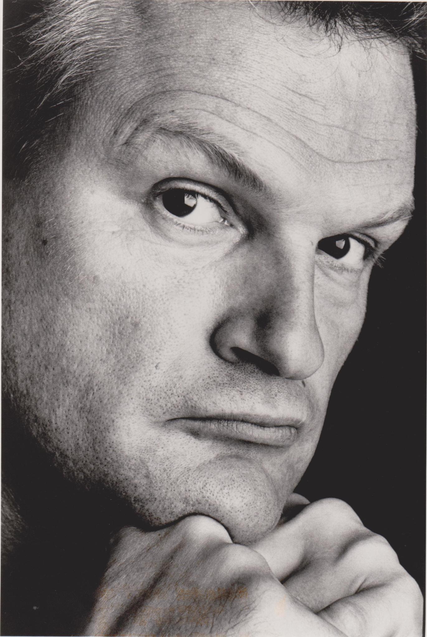 actor Clive Mantle large photo