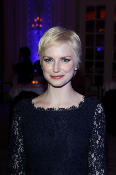 actor Louise Dylan large photo