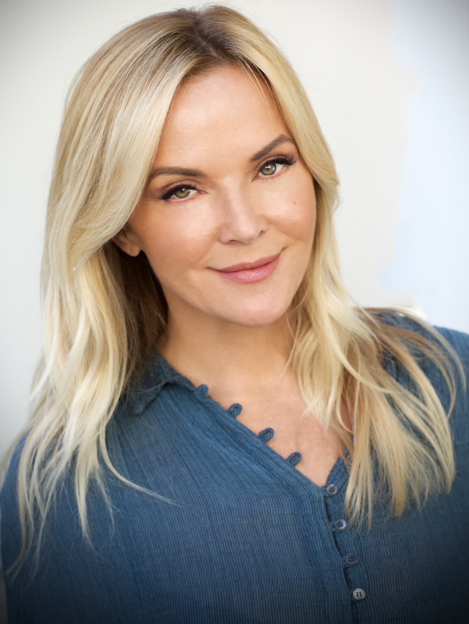 actor Brandy Ledford large photo