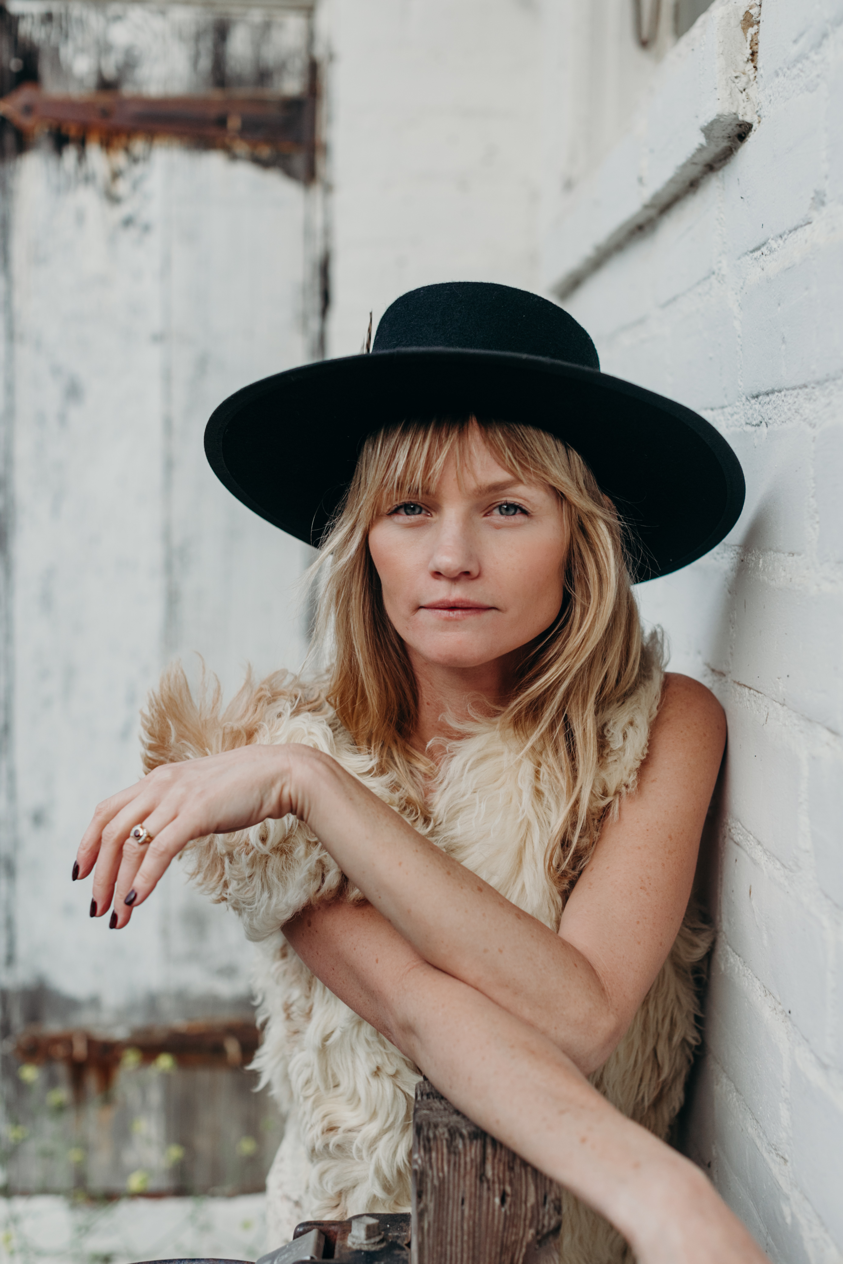 actor Lindsay Pulsipher large photo