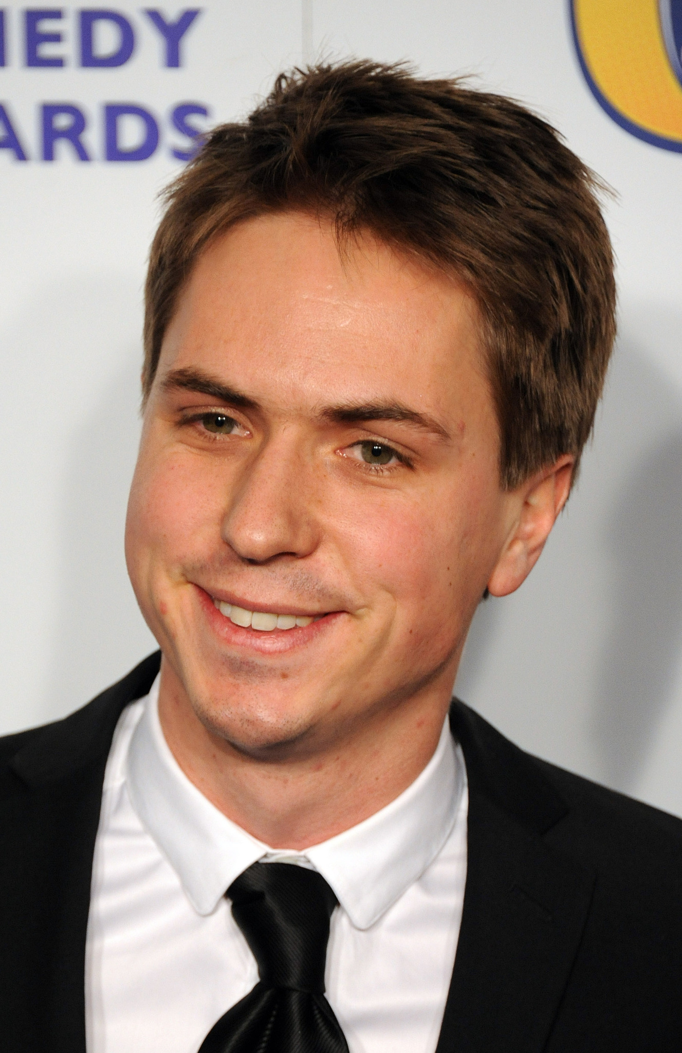 actor Joe Thomas large photo