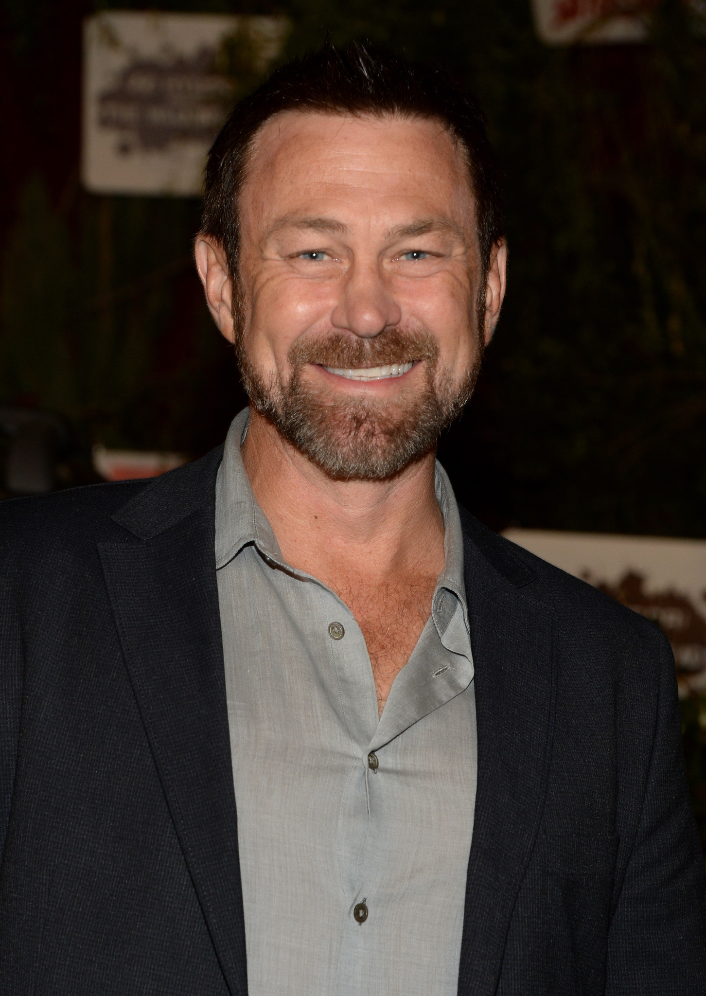 actor Grant Bowler large photo