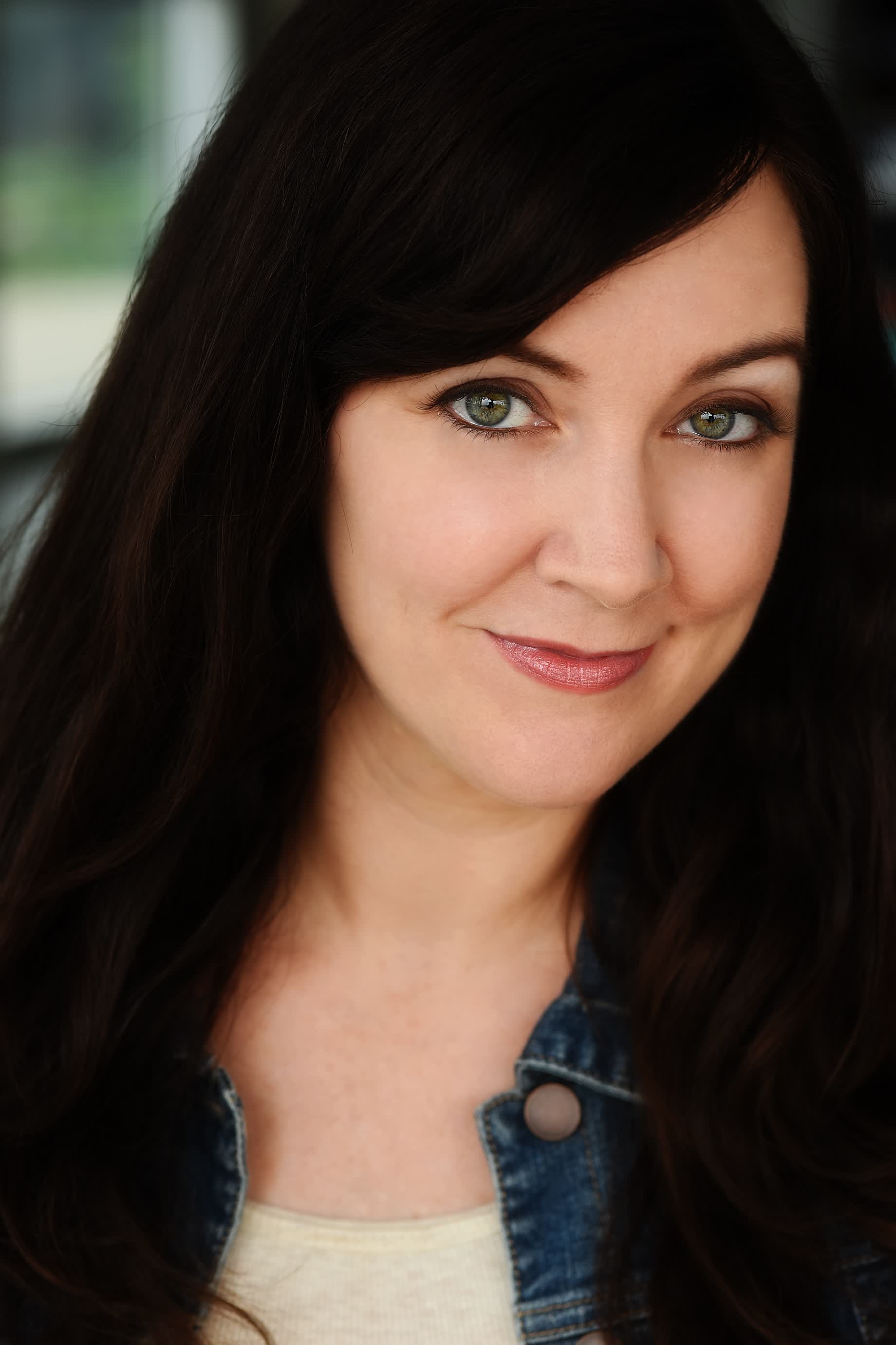 actor Stephanie Young large photo