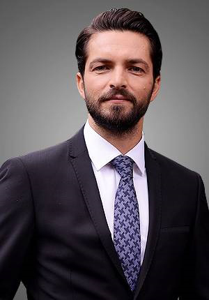 actor Ilker Kizmaz large photo