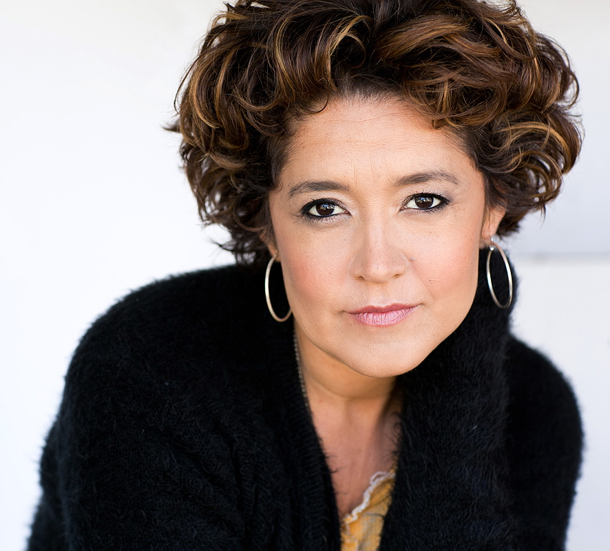 actor Roxana Brusso large photo