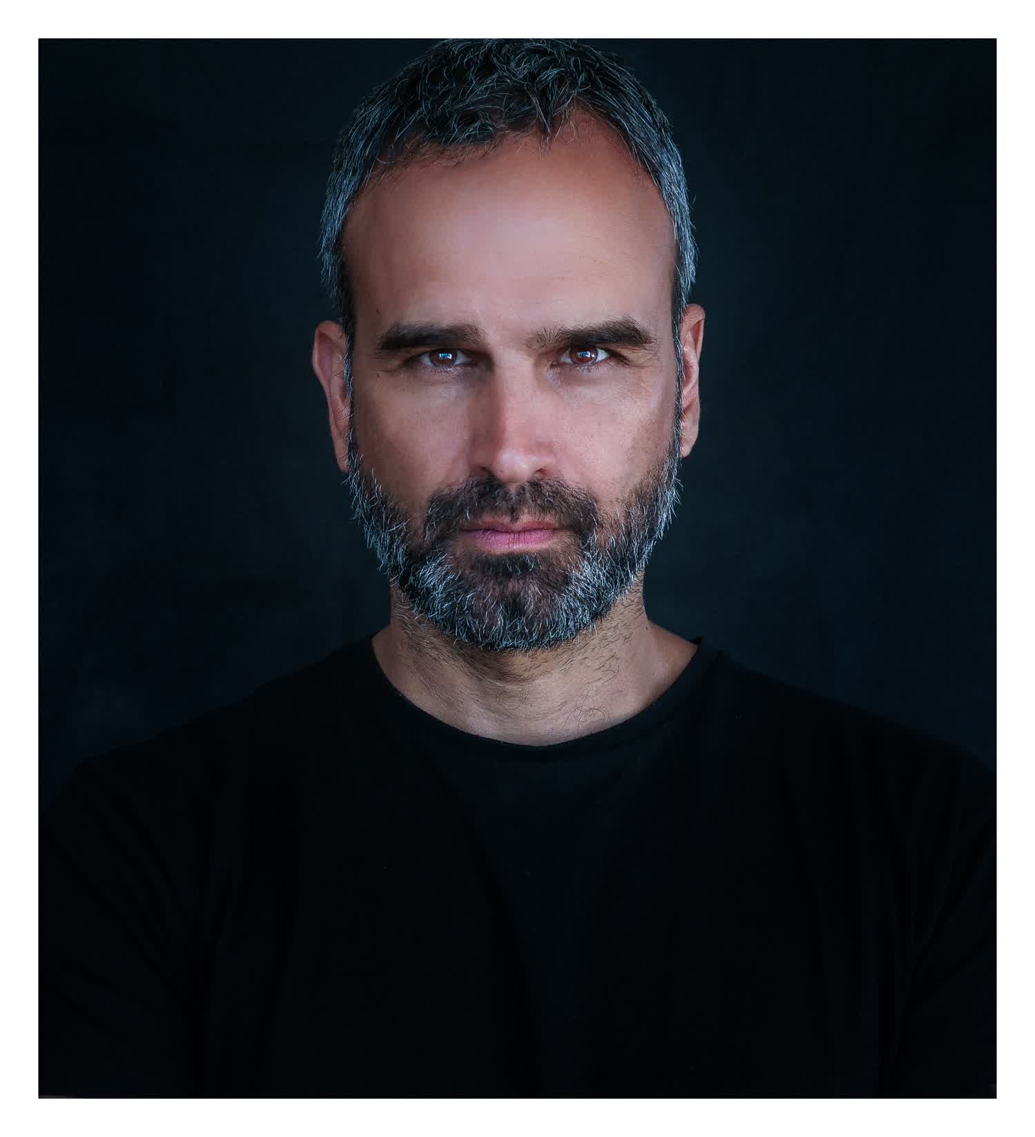 actor Gerald Kyd large photo