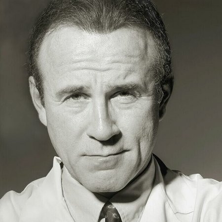 actor Jon Avner large photo