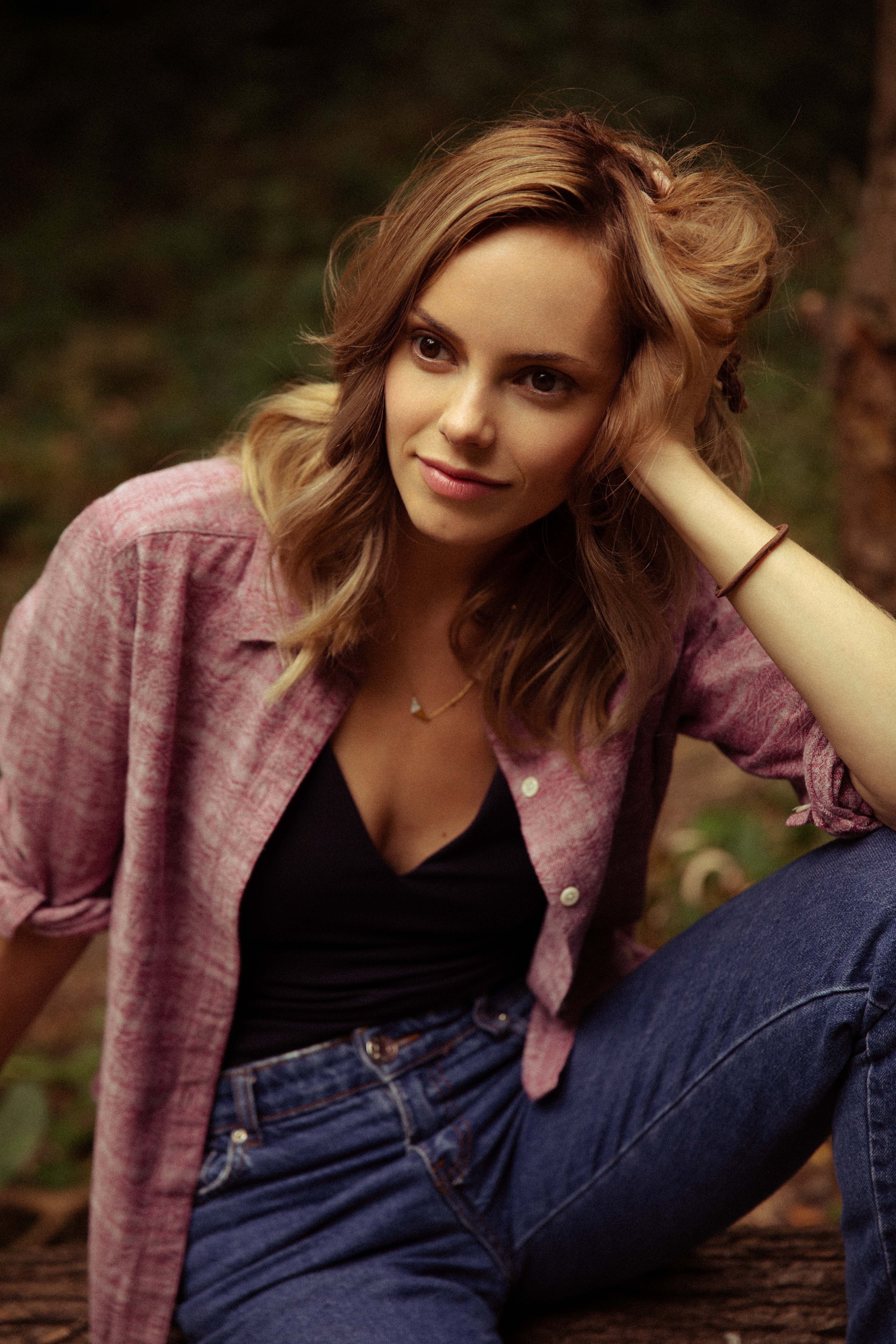 actor Hannah Tointon large photo
