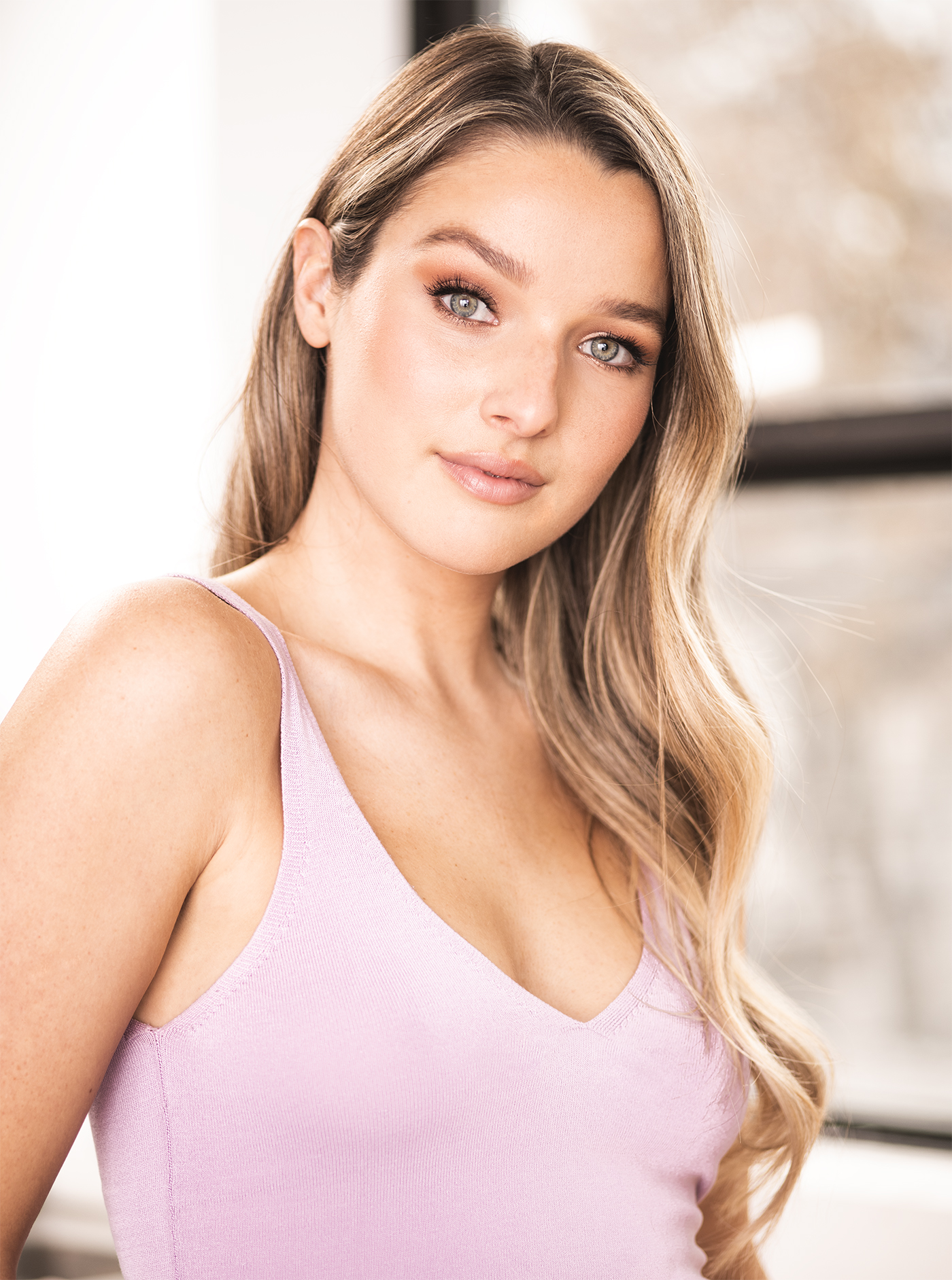 actor Annie Clark large photo