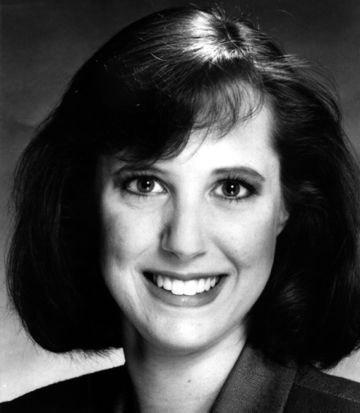 actor Kelly Manison large photo