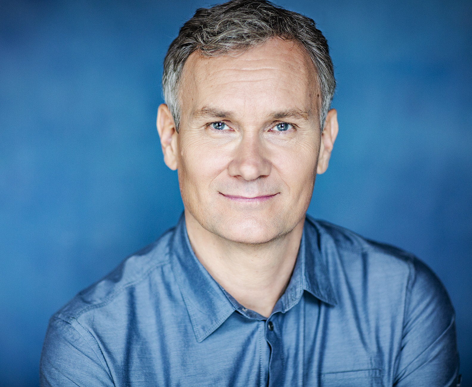 actor Steve Cumyn large photo