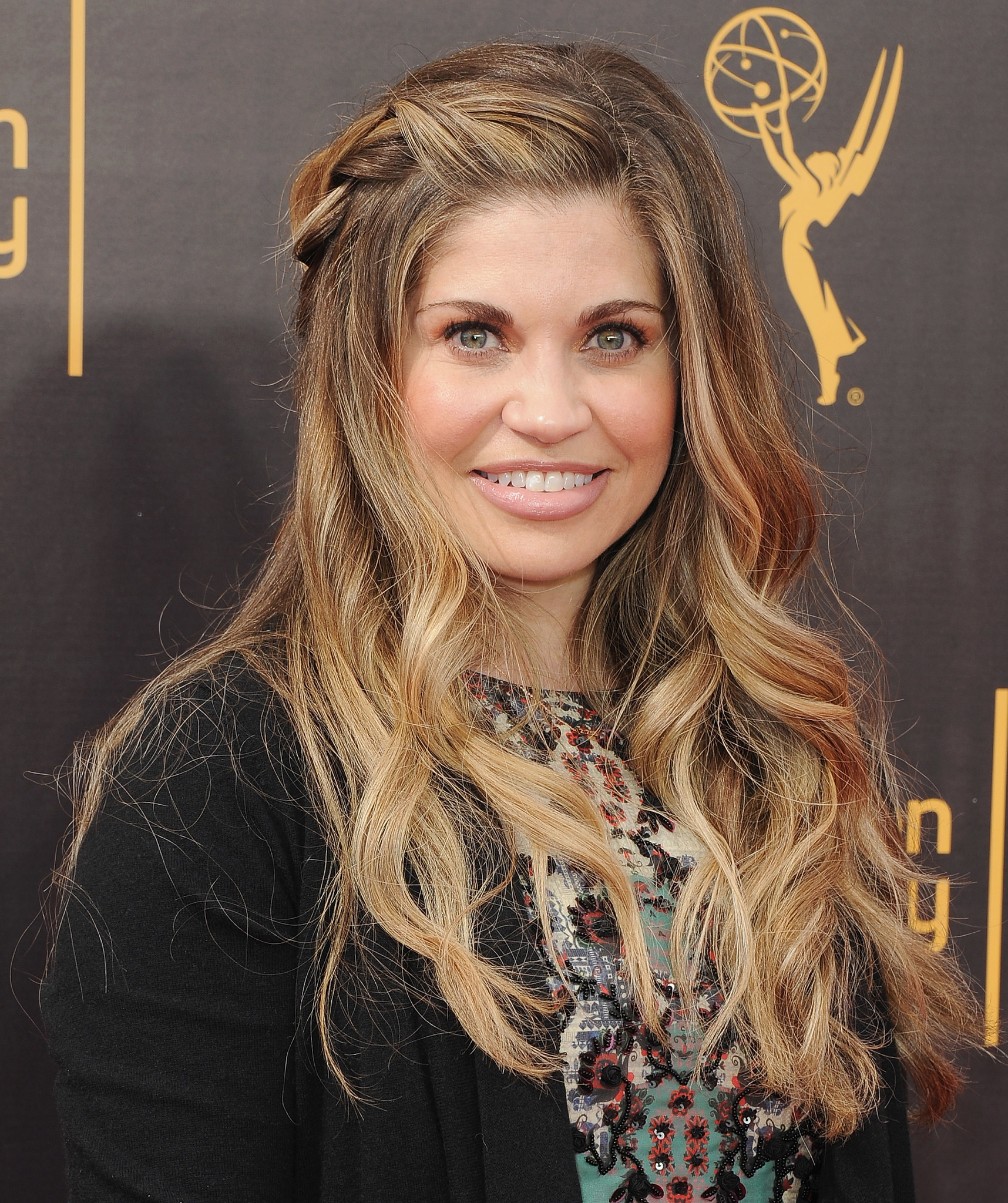 actor Danielle Fishel large photo