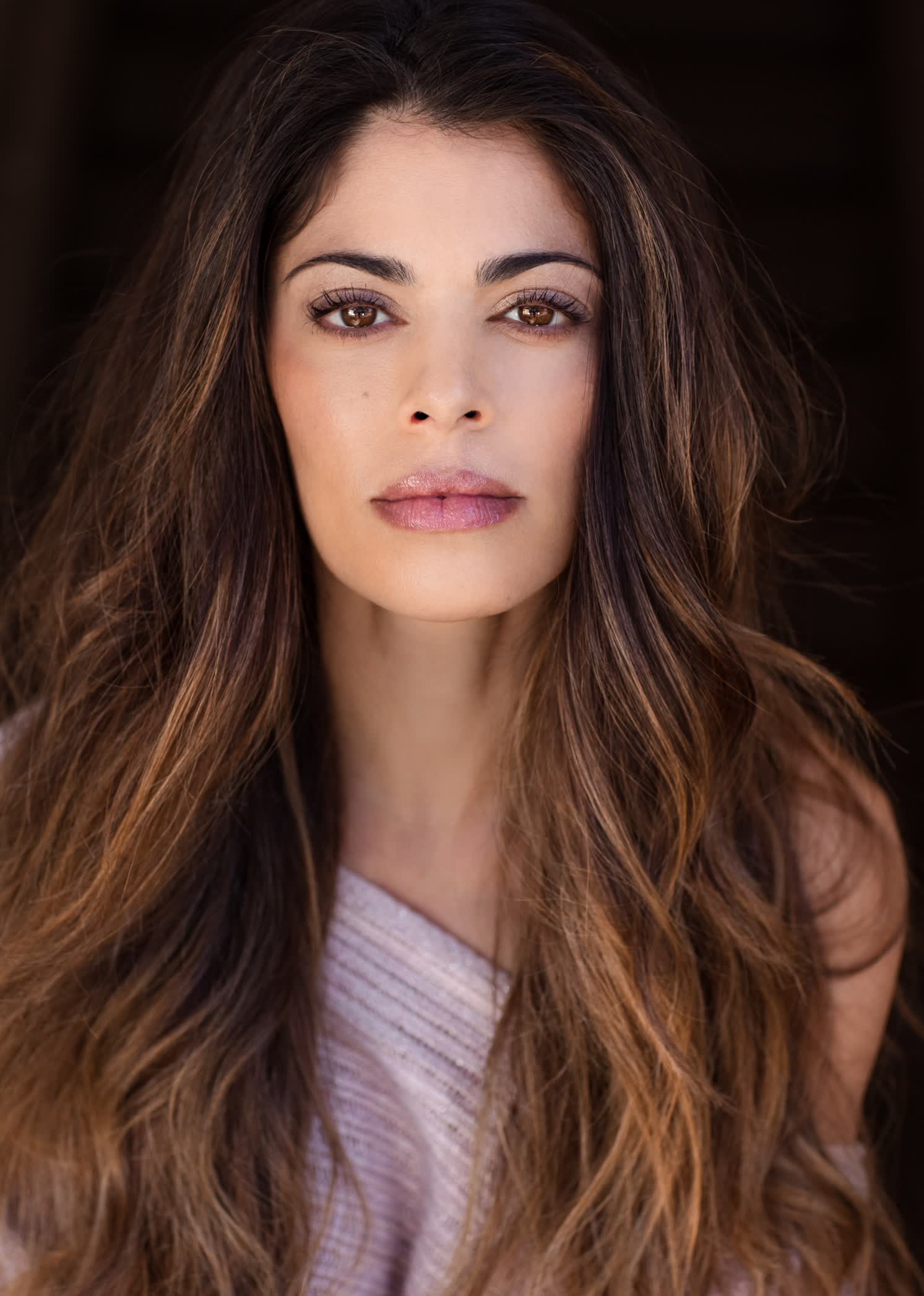 actor Lindsay Hartley large photo