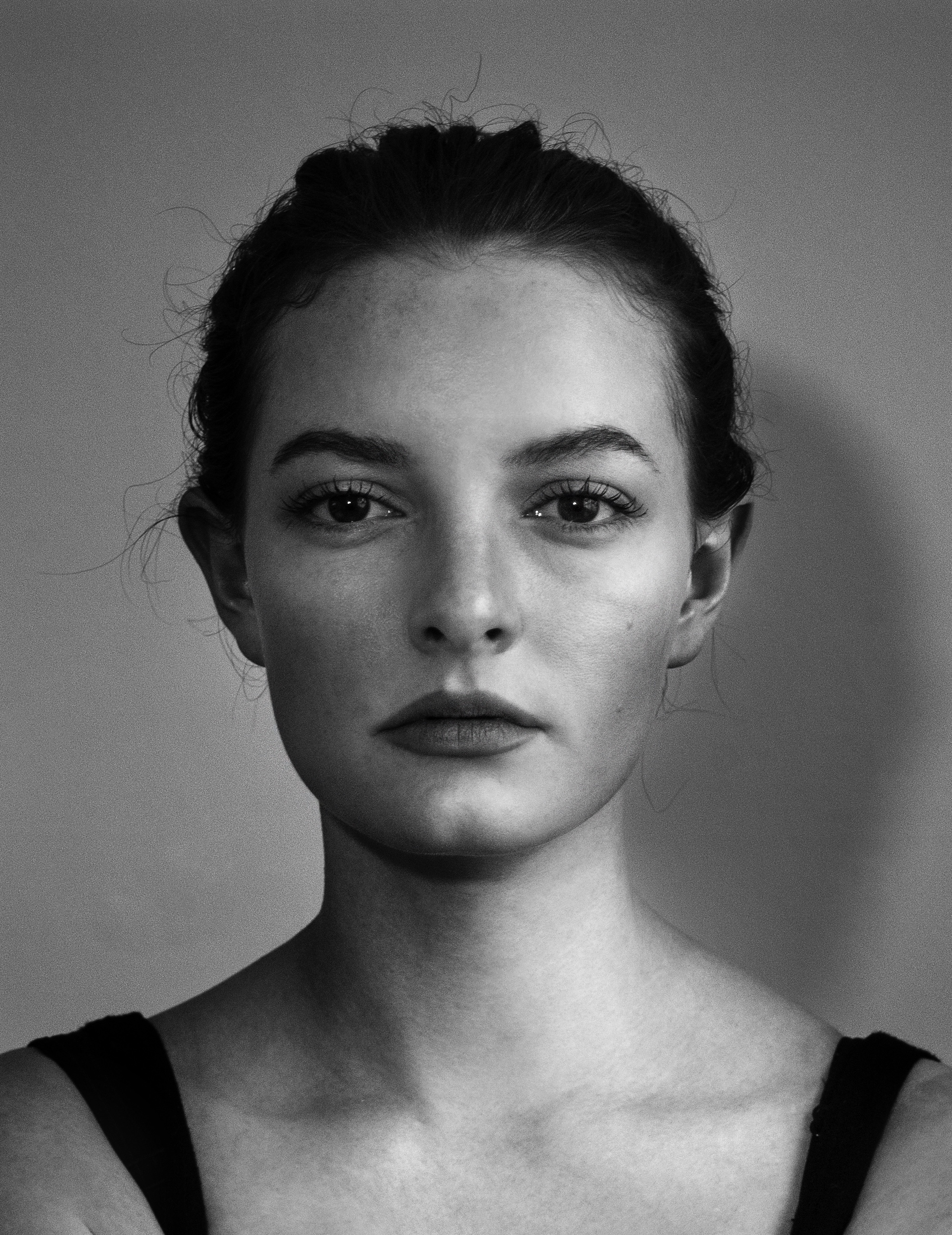 actor Dakota Blue Richards large photo